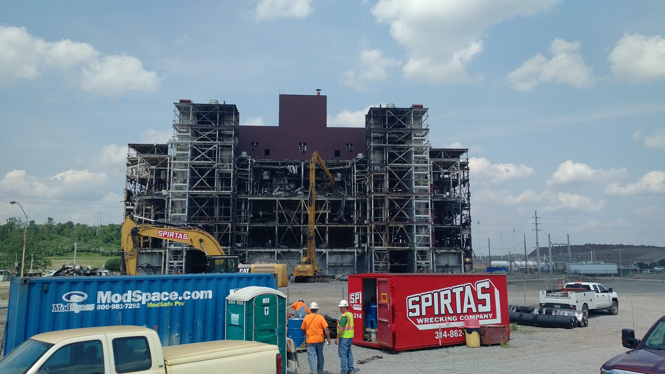 Spirtas wrecking Midwest building demolishing company