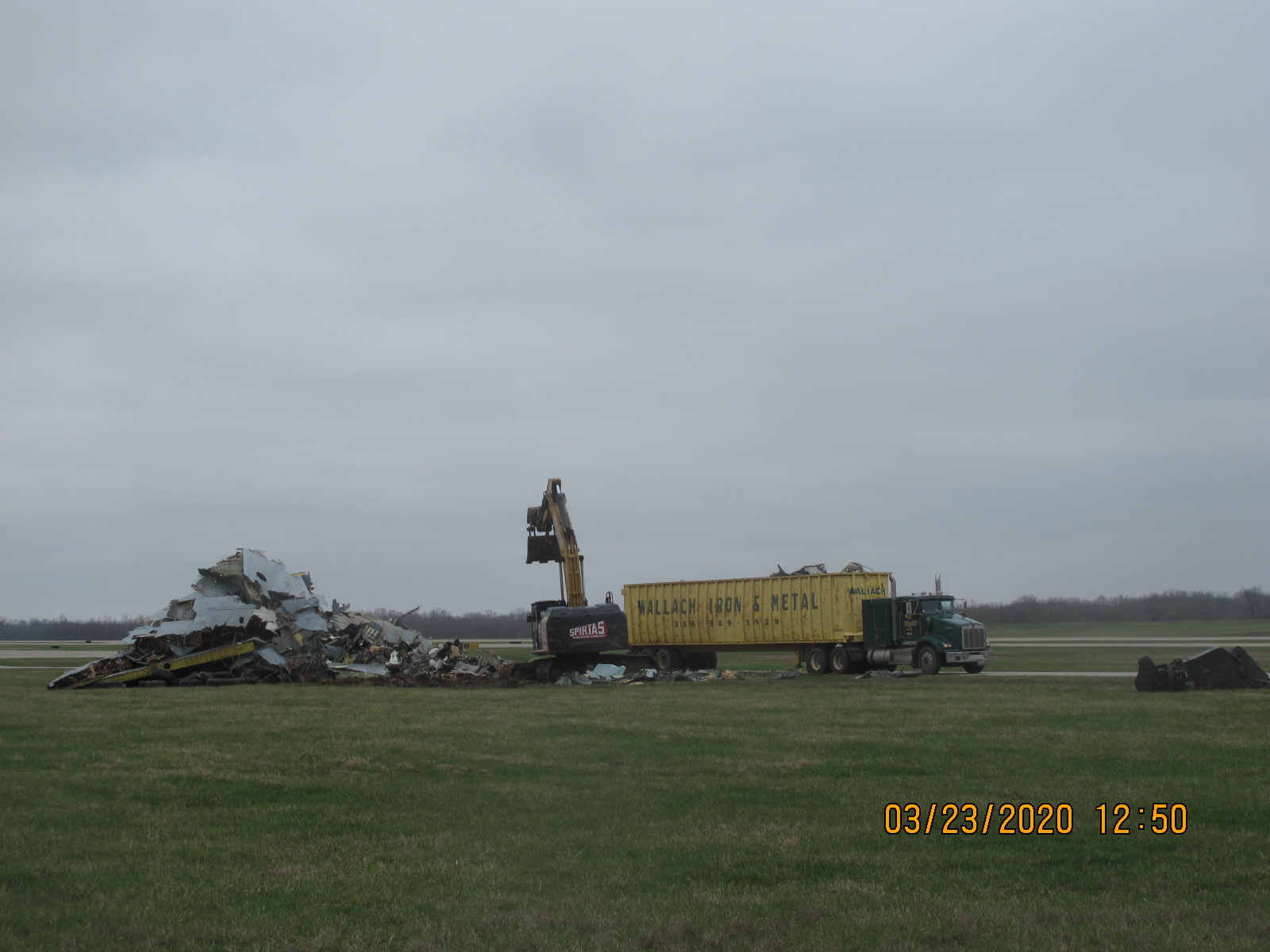 Airplane Demolition - loading the material out
